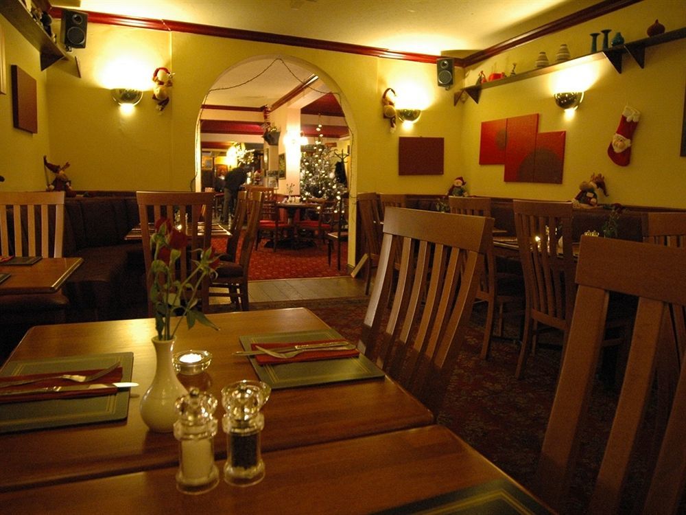 Thorverton Arms Extérieur photo